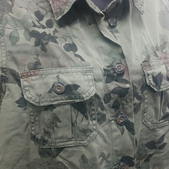 Green floral denim jacket size small - Picture 2 of 8